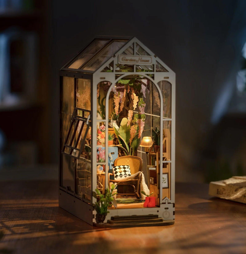 Garden House Book Nook Kit-Puzzles-Hands Craft-PaxtonGate