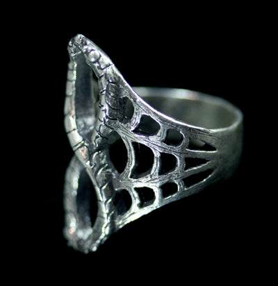 Medusa's Lace Ouroboros Ring - Paxton Gate